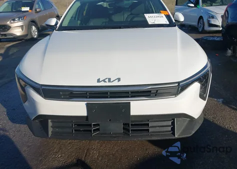 2025 Kia K4 Lxs from USA, damaged, VIN 3KPFT4DE3SE141119
